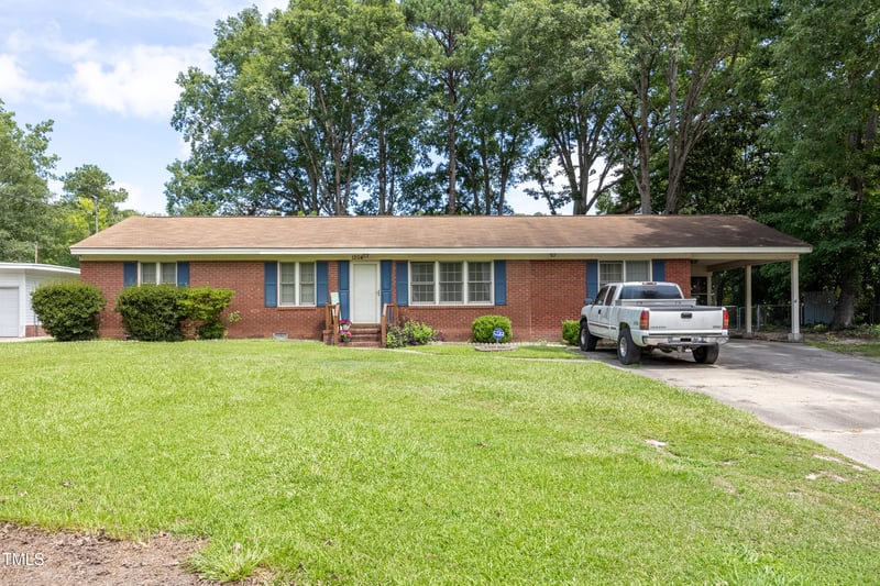 1204 Dogwood Ln, Wilson, NC 27896