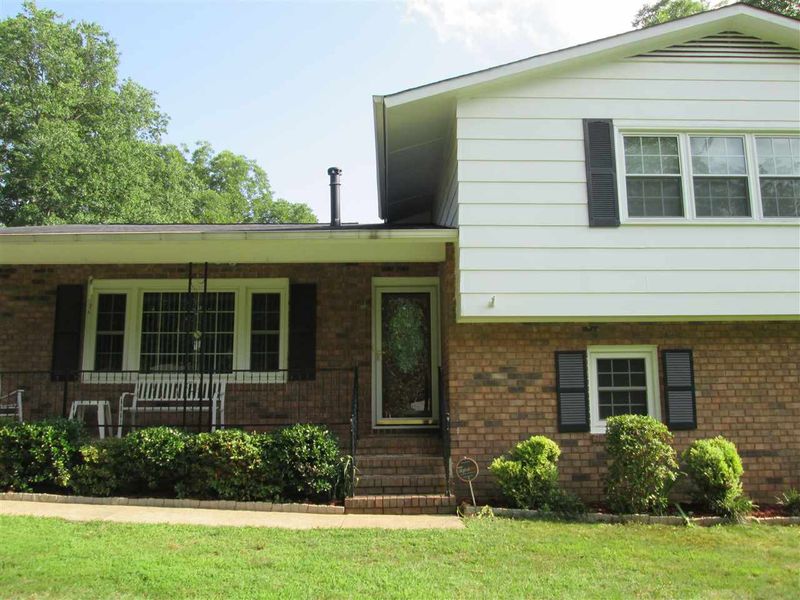 1204 Imperial Rd, Cary, NC 27511