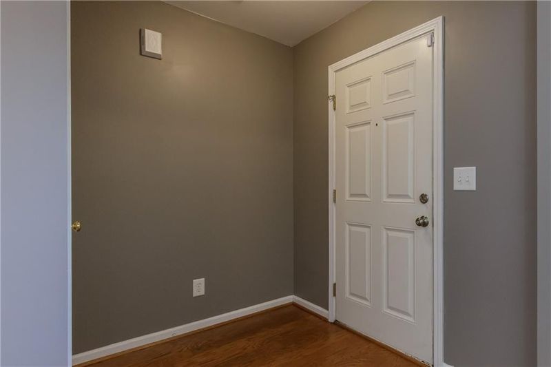 1204 Maple Ridge Dr, Burlington, NC 27217