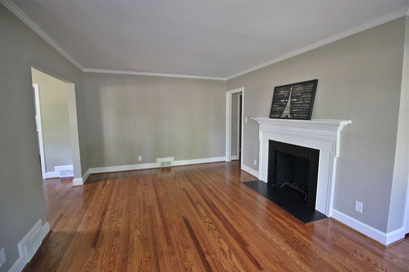 1204 Mitchell St, Raleigh, NC 27607