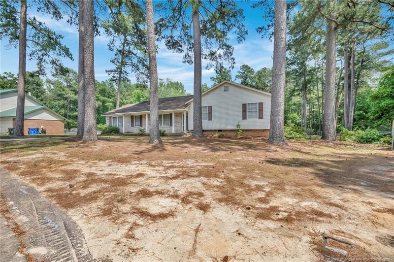 1204 Patrick Dr, Fayetteville, NC 28314