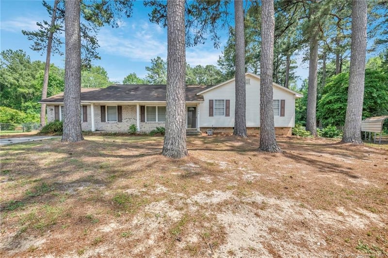 1204 Patrick Dr, Fayetteville, NC 28314