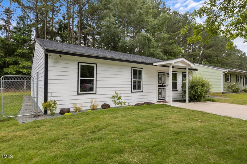 1204 Pecan Pl, Durham, NC 27704