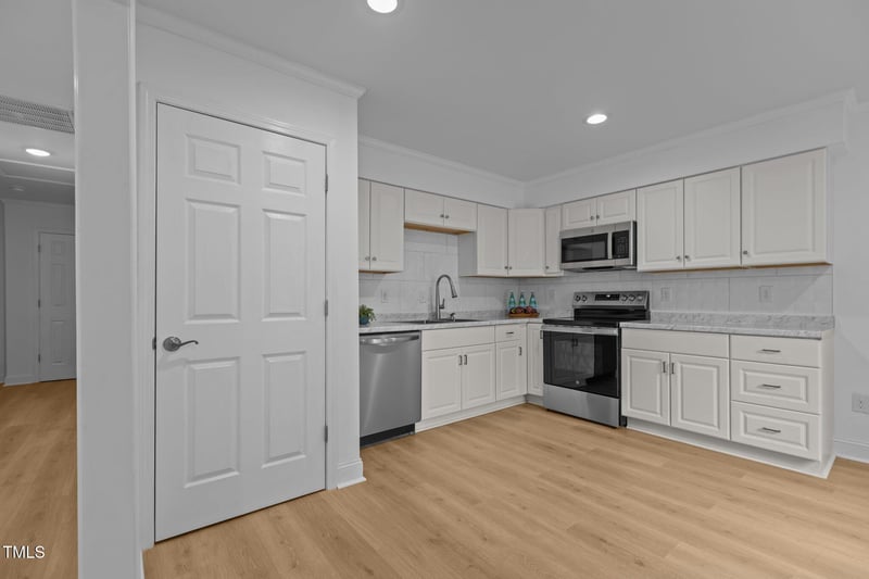1204 Pecan Pl, Durham, NC 27704