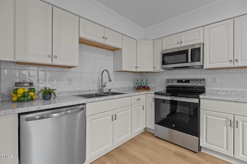 1204 Pecan Pl, Durham, NC 27704