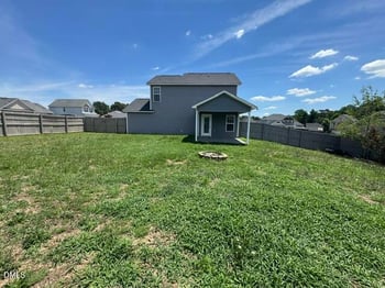 1204 Piper Ct, Hope Mills, NC 28348