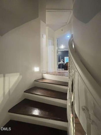 1204 Queensferry Rd, Cary, NC 27511