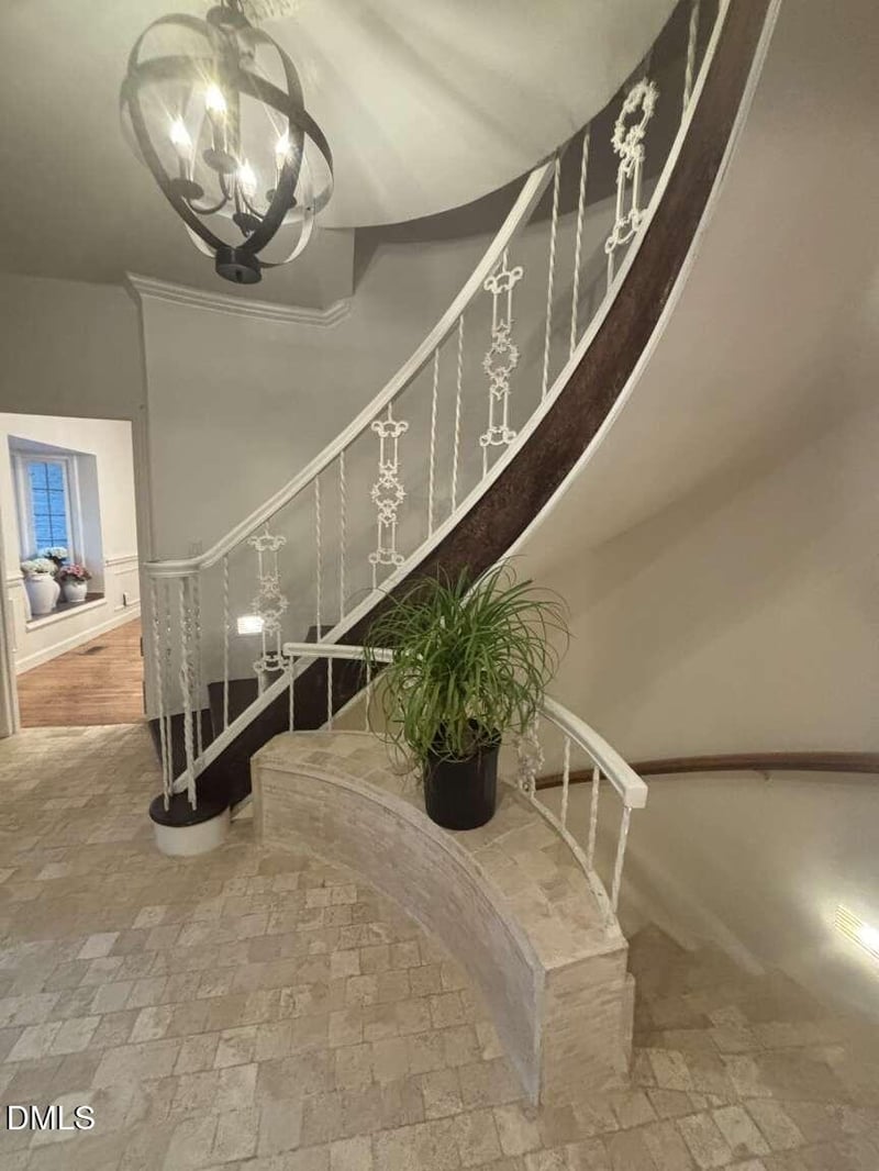 1204 Queensferry Rd, Cary, NC 27511