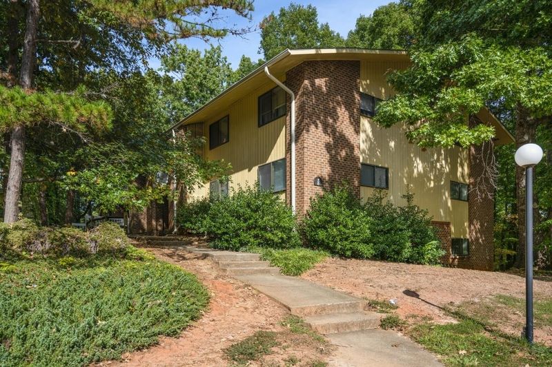 1204 Schaub Dr #D, Raleigh, NC 27606