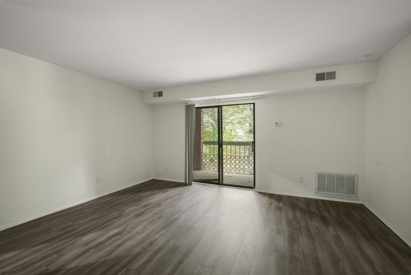 1204 Schaub Dr #D, Raleigh, NC 27606