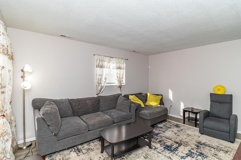 1205 Armstrong Cir, Raleigh, NC 27610