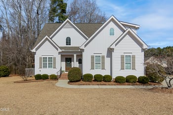 1205 Autumn Grove Ct, Fuquay Varina, NC 27526