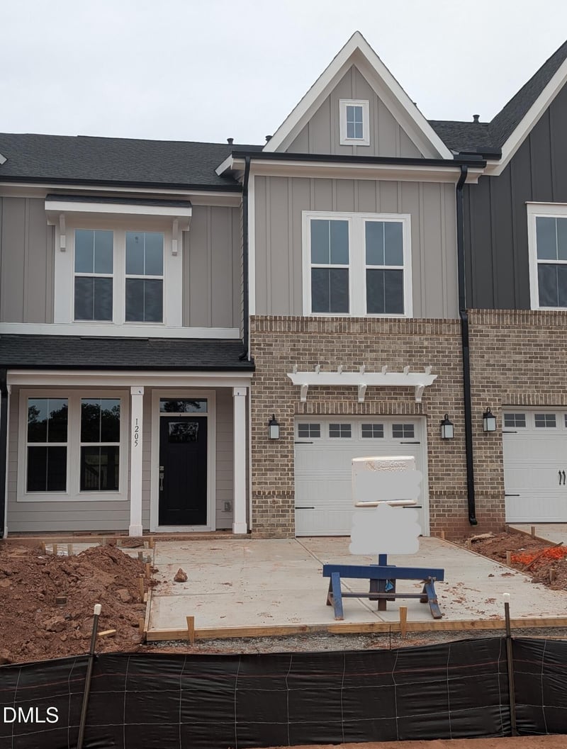 1205 Bell Heather Rd #18, Durham, NC 27703