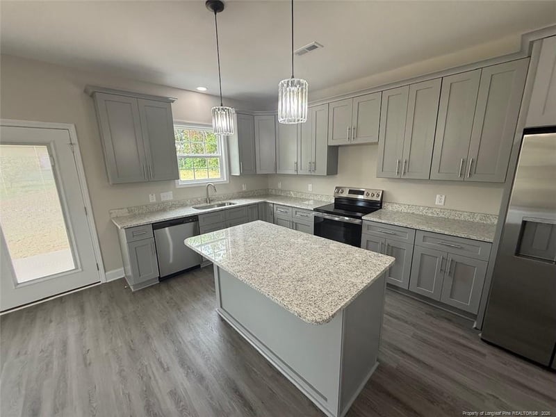 1205 Bromley Dr, Fayetteville, NC 28304