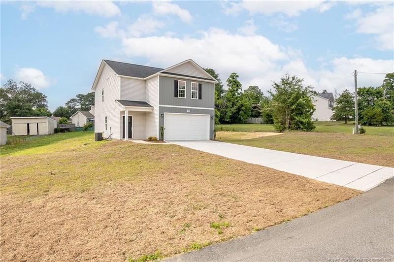 1205 Bromley Dr, Fayetteville, NC 28304