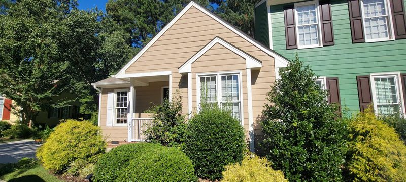 1205 Cranebridge Pl, Chapel Hill, NC 27517