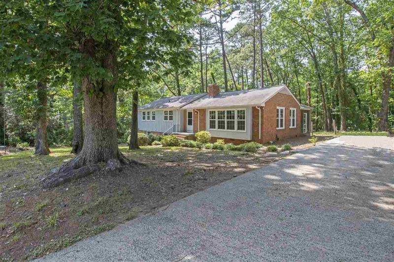 1205 Cypress Rd, Chapel Hill, NC 27517