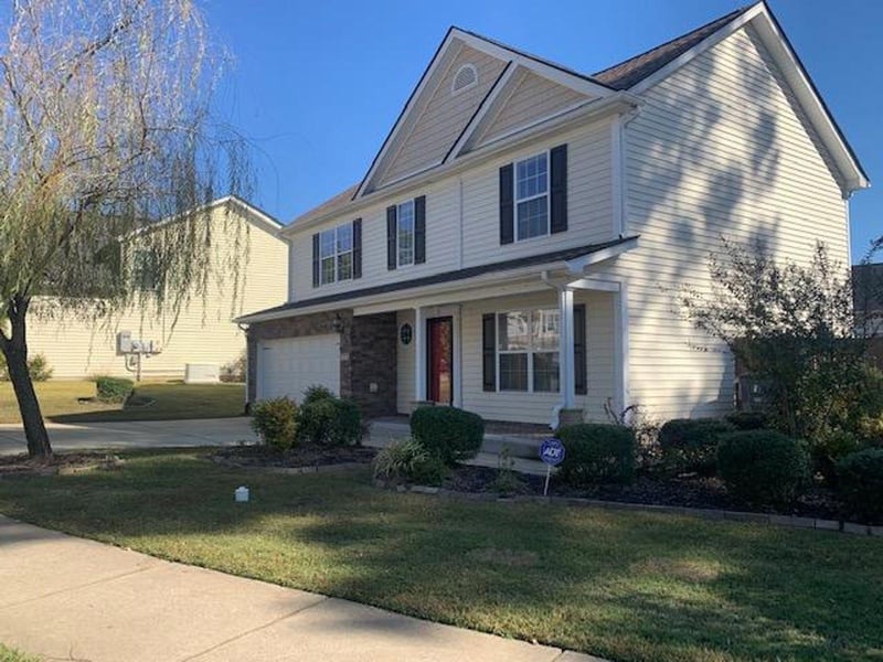 1205 Dexter Ridge Dr, Holly Springs, NC 27540