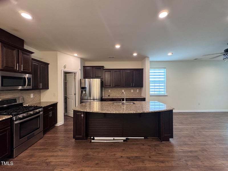 1205 Elliott Ridge Ln, Morrisville, NC 27560