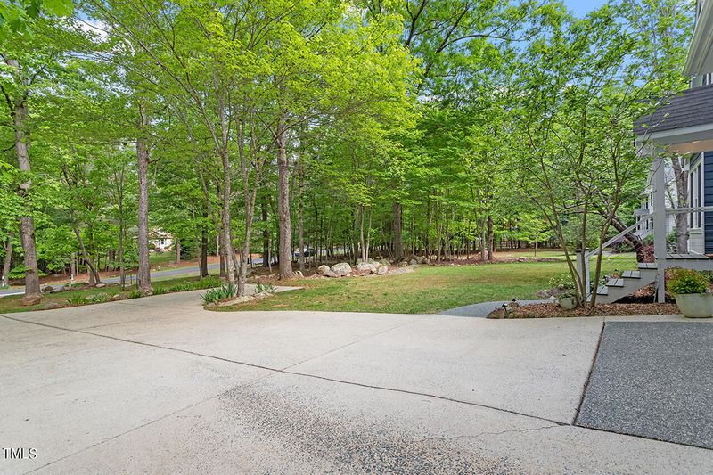 1205 Highland Trl, Chapel Hill, NC 27516