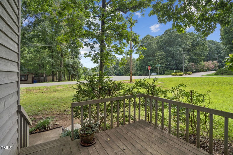 1205 John Breckenridge Dr, Hillsborough, NC 27278