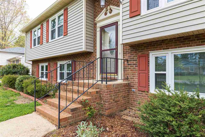 1205 Lyerly Ln, Cary, NC 27511