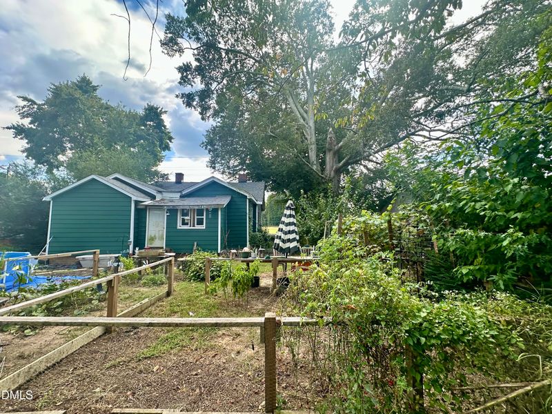 1205 E Mason St, Franklinton, NC 27525