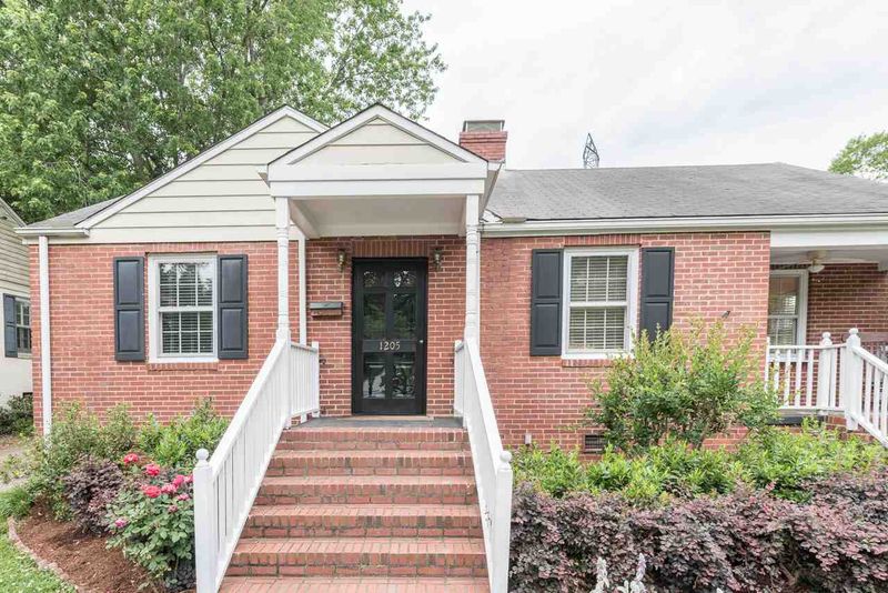 1205 Mitchell St, Raleigh, NC 27607