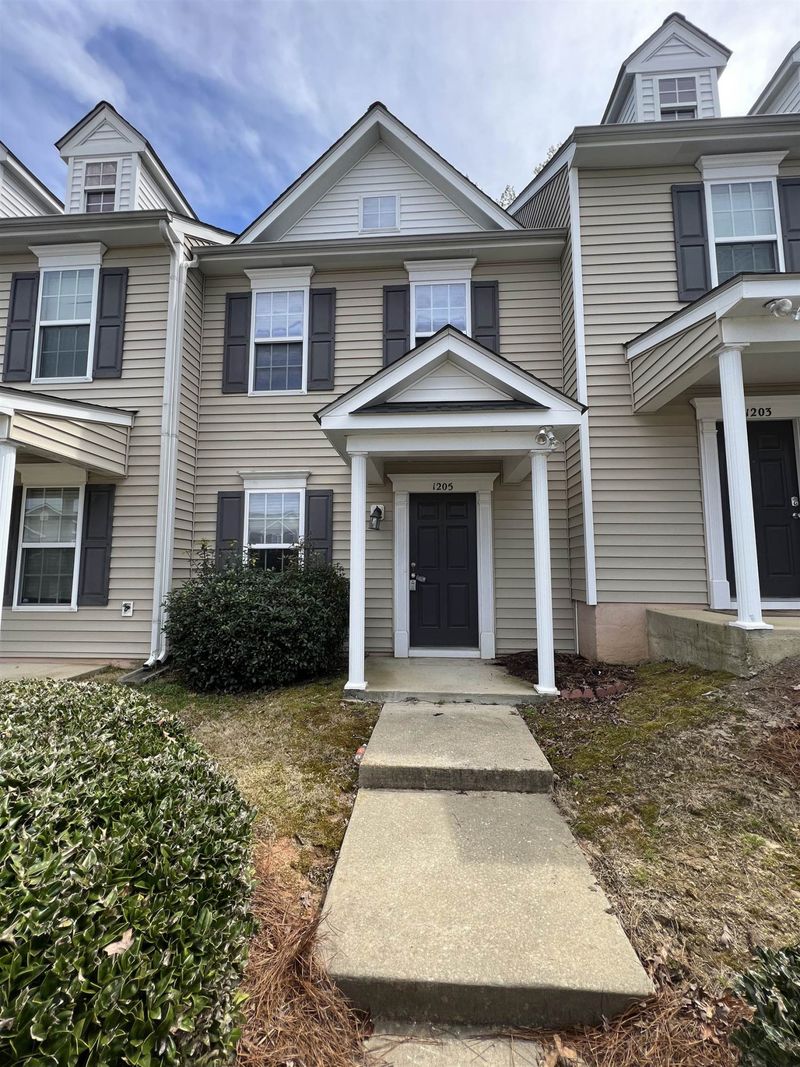 1205 Plexor Ln, Knightdale, NC 27545