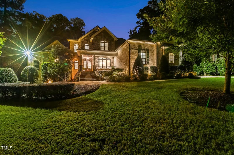 1205 Queensferry Rd, Cary, NC 27511