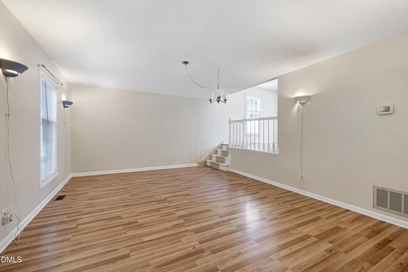 1205 Seabrook Ave, Cary, NC 27511