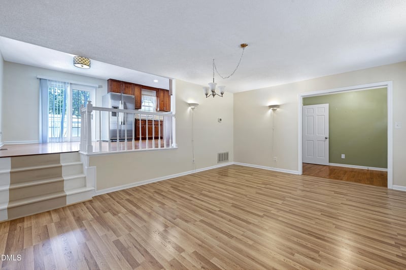 1205 Seabrook Ave, Cary, NC 27511