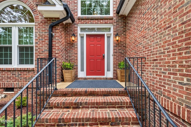 1205 Urania Dr, Raleigh, NC 27603