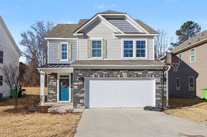 1205 Weavers Trace Dr, Zebulon, NC 27597