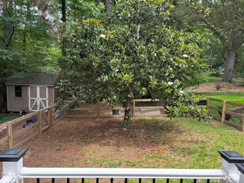 1205 Willow Dr, Chapel Hill, NC 27514