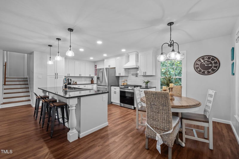 1205 Willow Dr, Chapel Hill, NC 27517