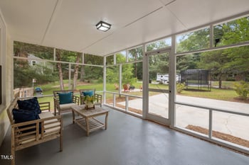 1205 Willow Dr, Chapel Hill, NC 27517