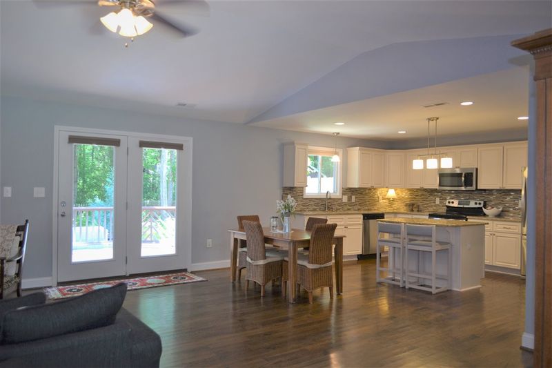 1206 Castalia Dr, Cary, NC 27513