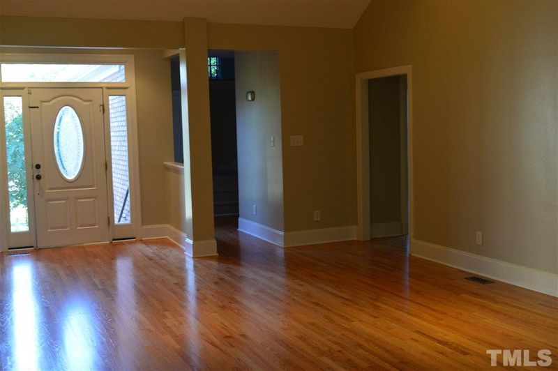 1206 Champions Pointe Dr, Durham, NC 27712