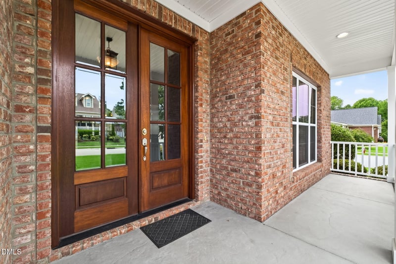 1206 Crystal Water Dr, Fuquay Varina, NC 27526