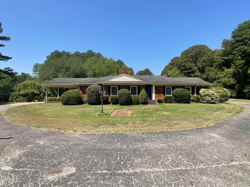 1206 Cumberland St, Dunn, NC 28334