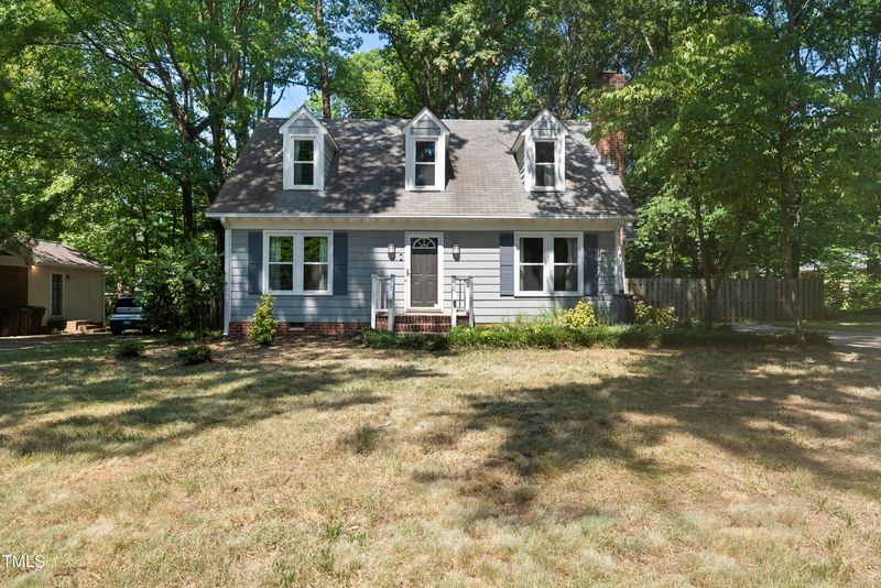 1206 Haddington Dr, Cary, NC 27511