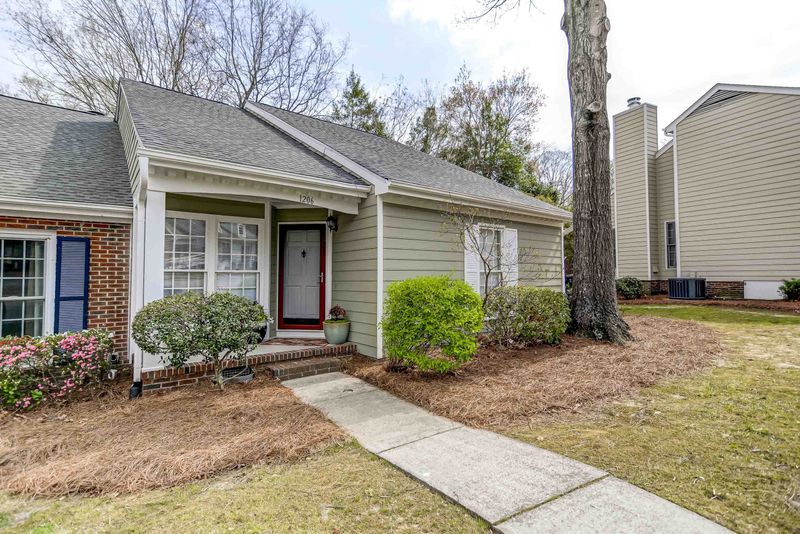 1206 Harwich Ct, Raleigh, NC 27609