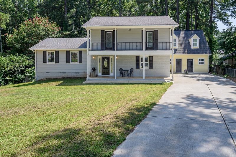 1206 Lane Dr, Cary, NC 27511