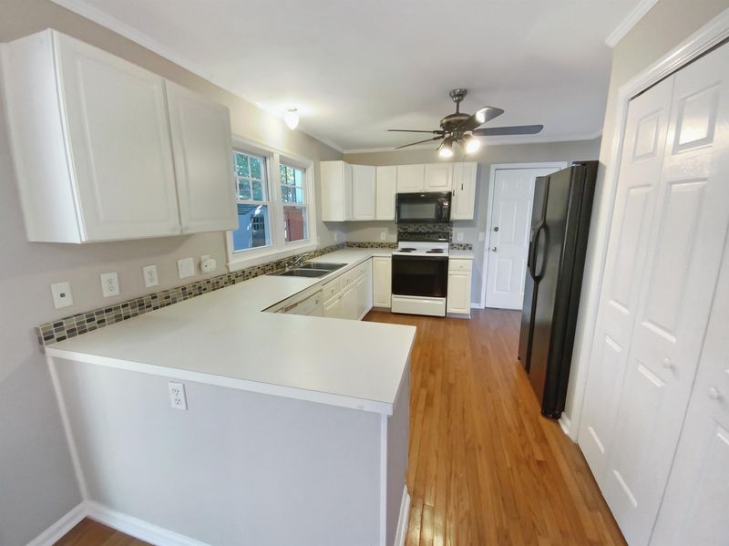 1206 Lexington Farm Rd, Apex, NC 27502