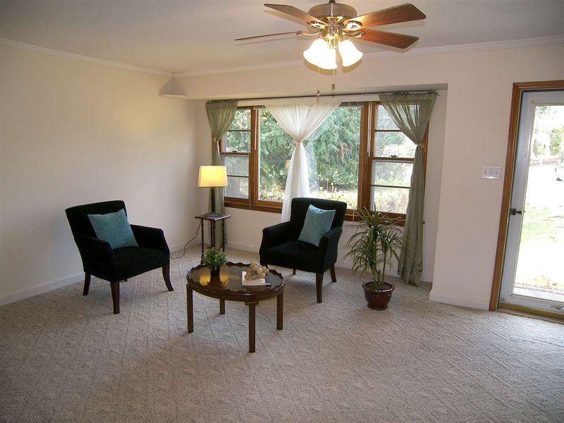 1206 E Oak Dr, Durham, NC 27712