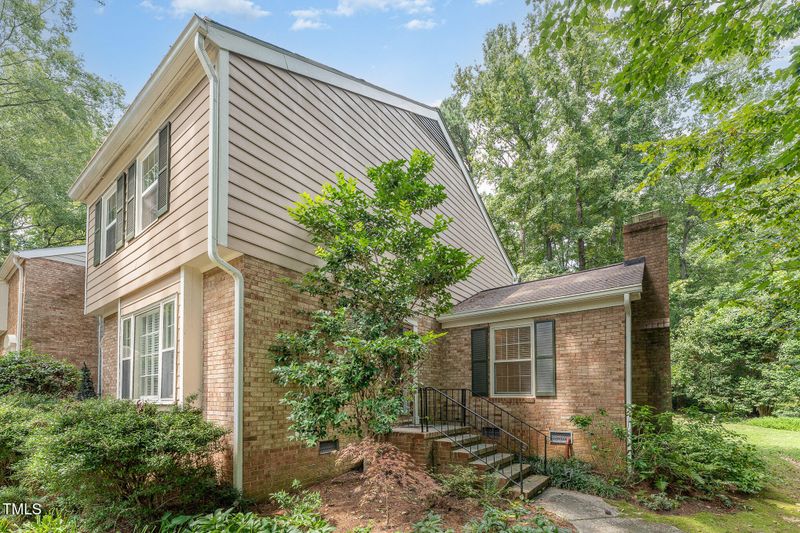 1207 Collington Dr, Cary, NC 27511