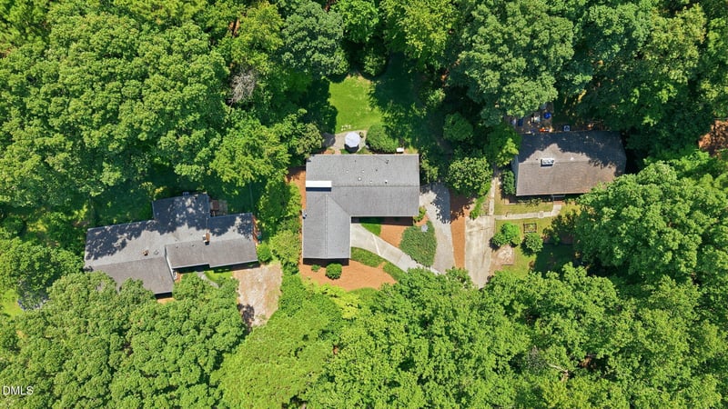 1207 Fairlane Rd, Cary, NC 27511