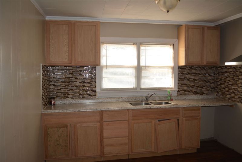 1207 Gaston St, Smithfield, NC 27577