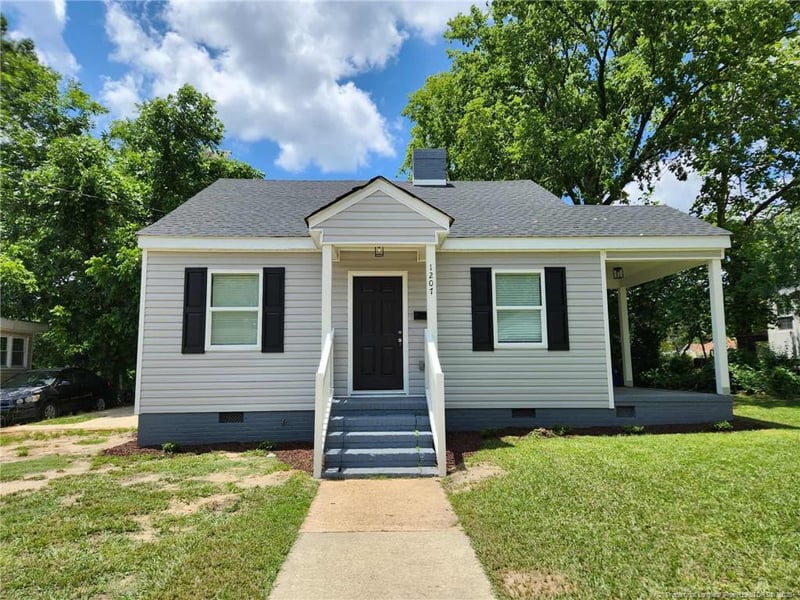 1207 Hillsboro St, Fayetteville, NC 28303